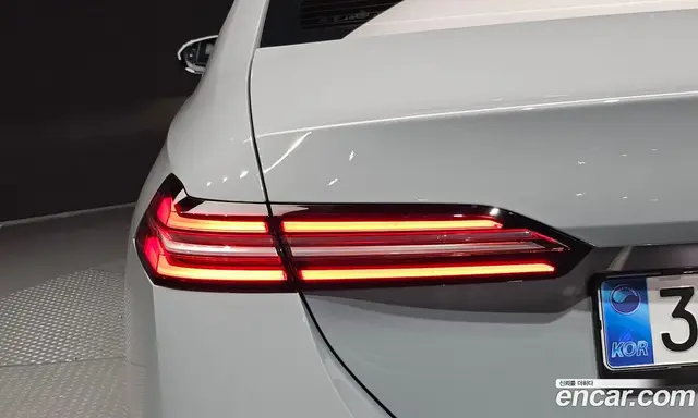 BMW 5 серия 2025 2.0 автомат (гидро), миниатюра 9