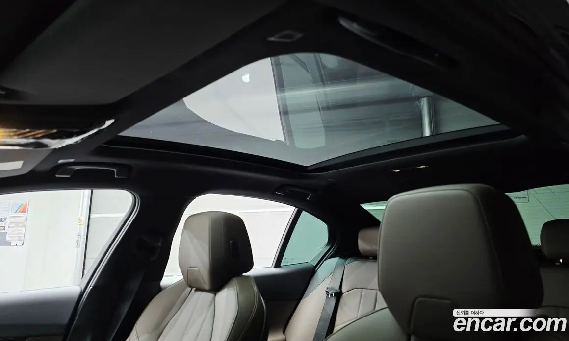 BMW 5 серия 2025 2.0 автомат (гидро), фото 17