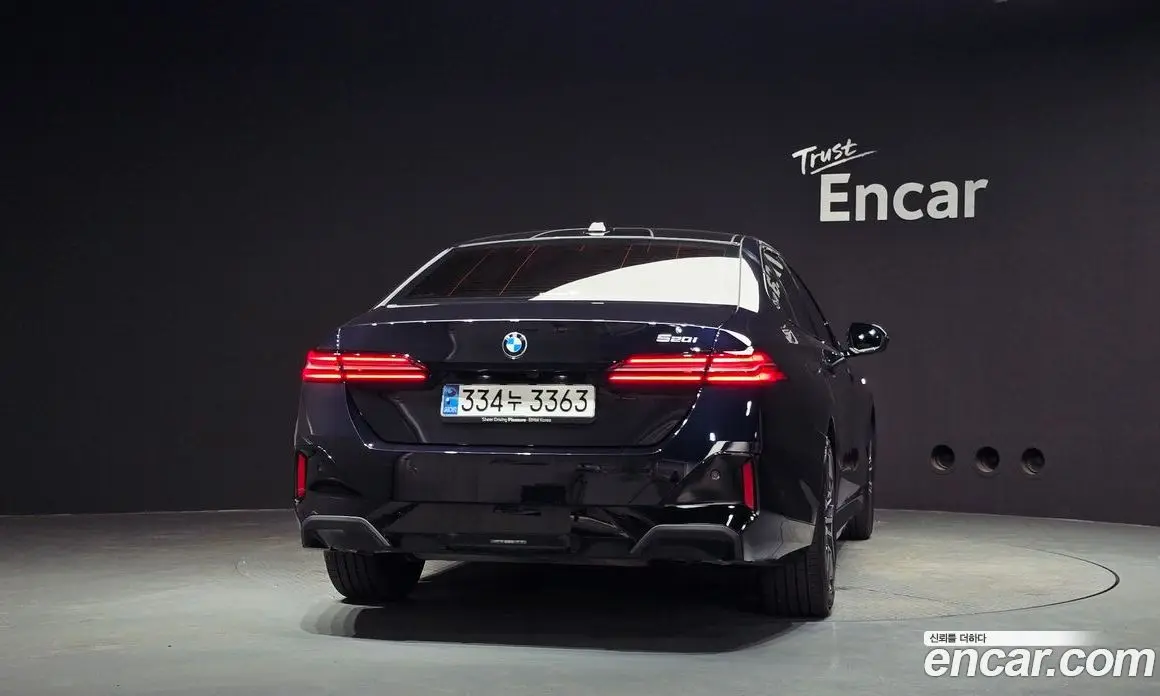 BMW 5 серия 2025 2.0 автомат (гидро), фото 4