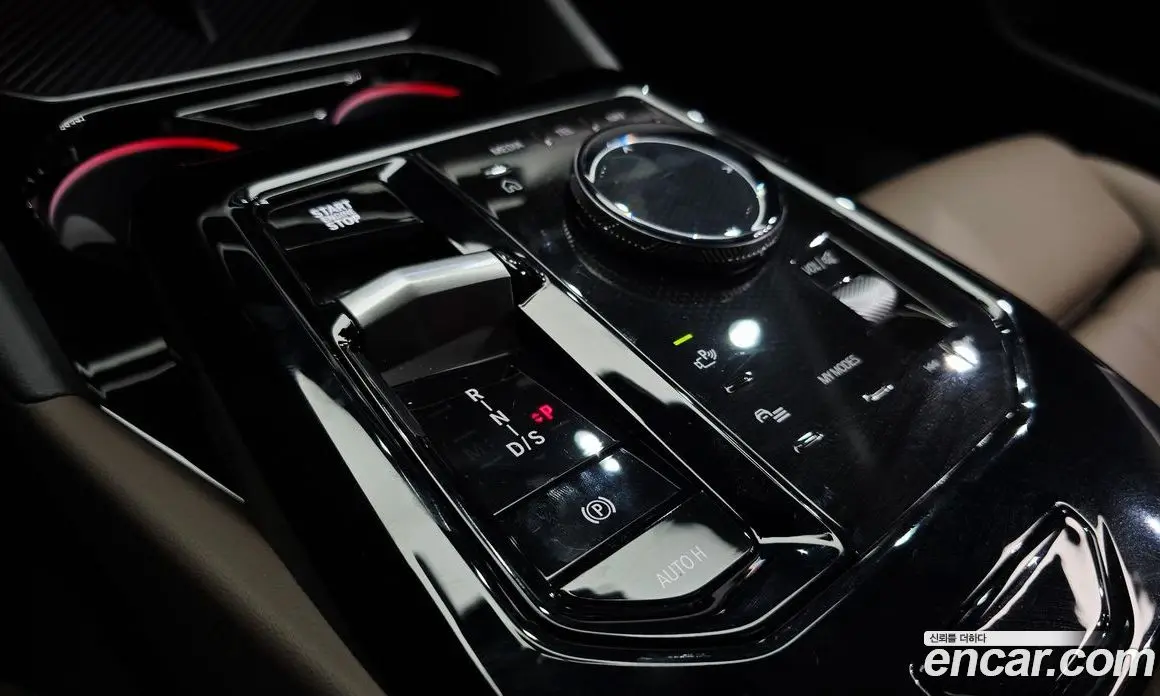 BMW 5 серия 2025 2.0 автомат (гидро), фото 9