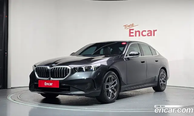 BMW 5 серия 2025 2.0 автомат (гидро), миниатюра 1