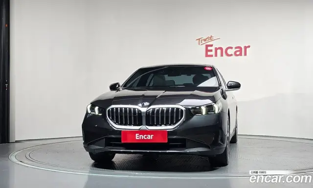 BMW 5 серия 2025 2.0 автомат (гидро), миниатюра 3