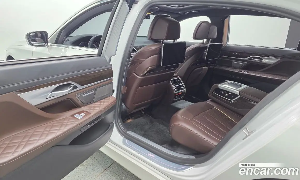 BMW 7 серия 2021 3.0 автомат (гидро), фото 19