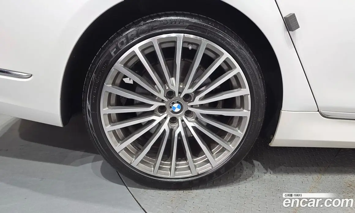 BMW 7 серия 2021 3.0 автомат (гидро), фото 5