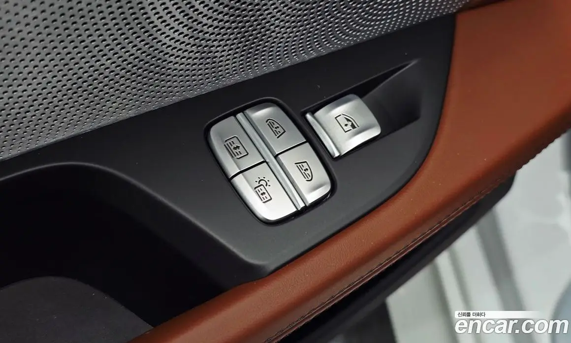 BMW 8 серия 2024 4.4 автомат (гидро), фото 28