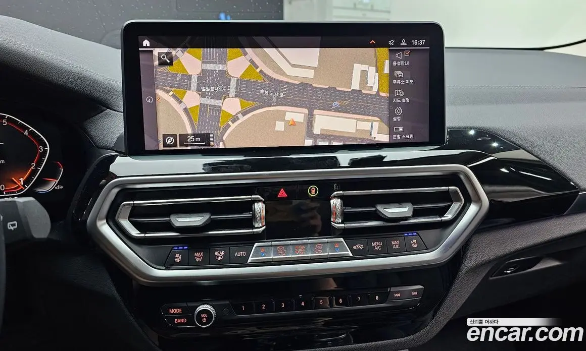 BMW X3 2022 2.0 автомат (гидро), фото 19