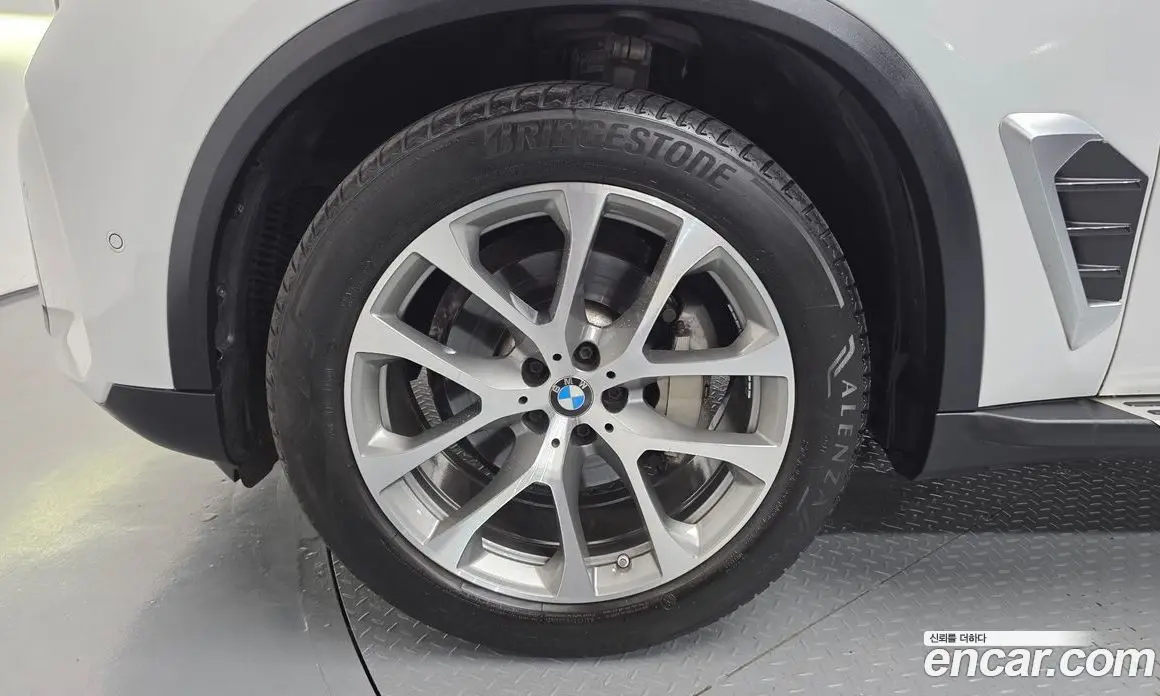 BMW X5 2024 3.0 автомат (гидро), фото 5