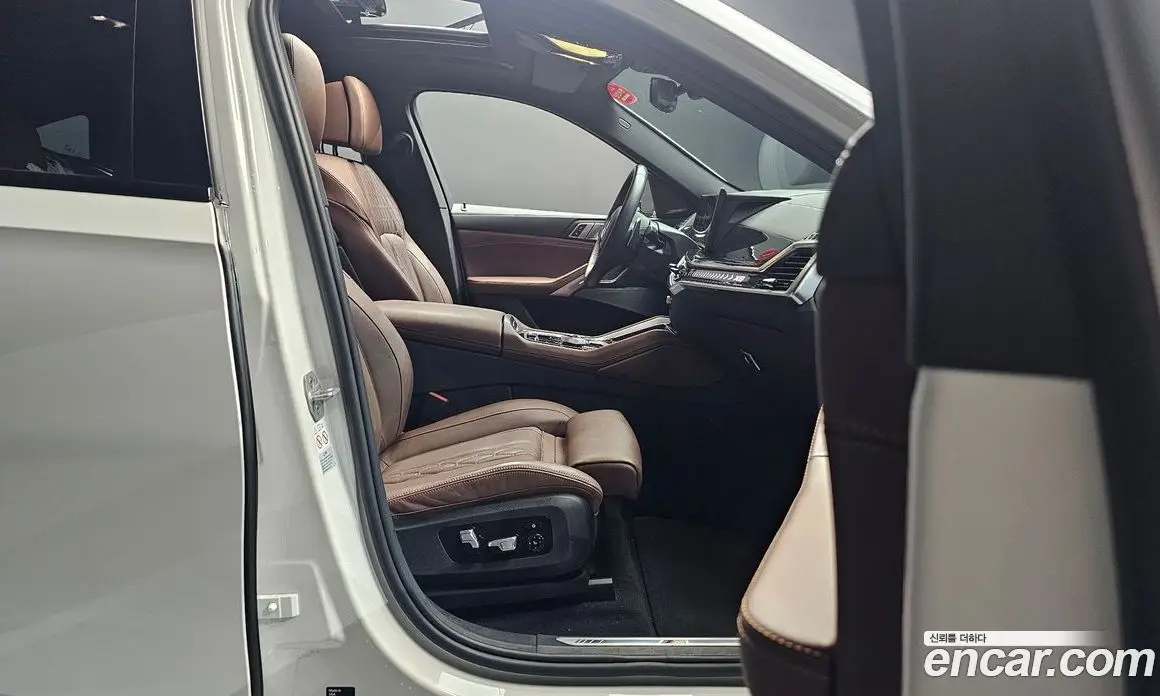BMW X6 2024 3.0 автомат (гидро), фото 16