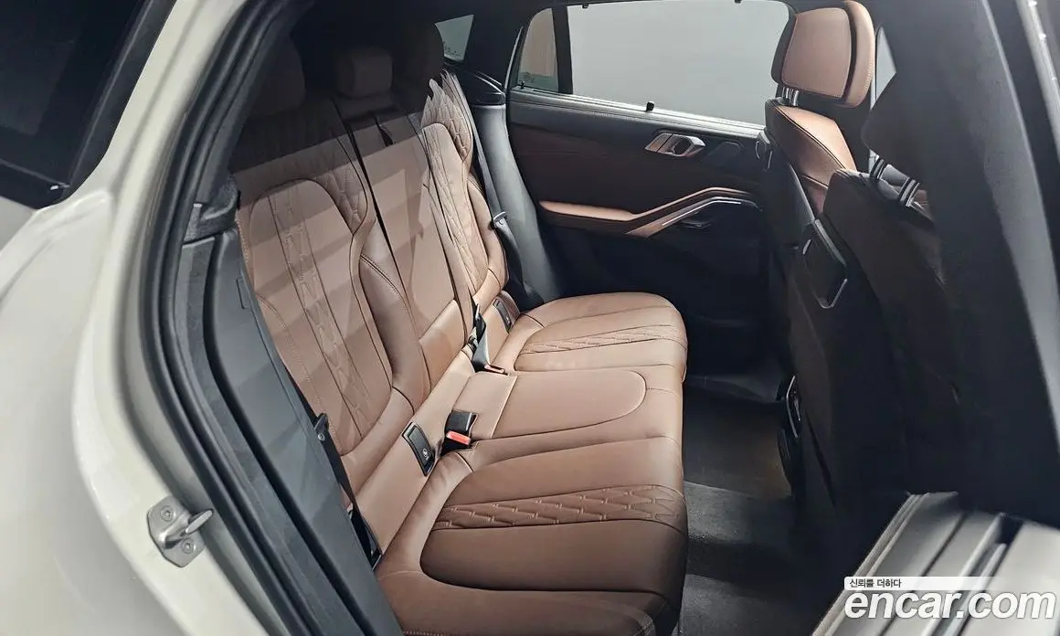BMW X6 2024 3.0 автомат (гидро), фото 17