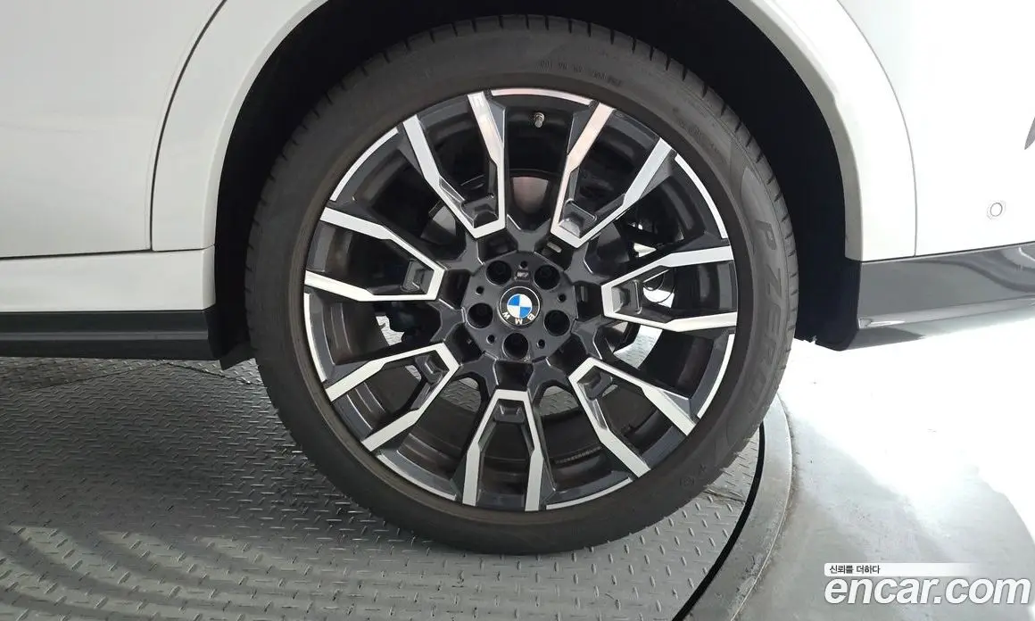 BMW X6 2024 3.0 автомат (гидро), фото 7