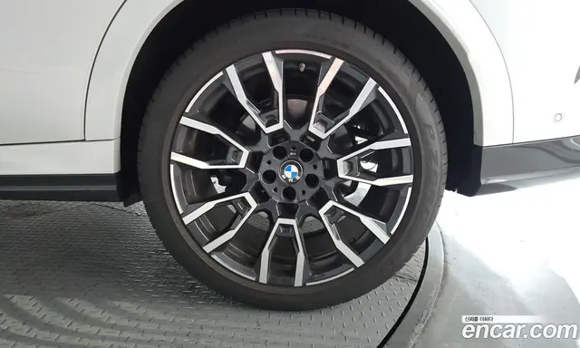BMW X6 2024 3.0 автомат (гидро), миниатюра 7