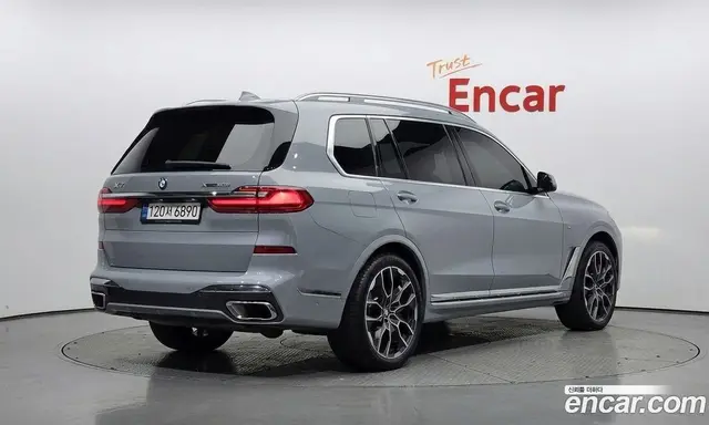 BMW X7 2024 3.0 автомат (гидро), миниатюра 2