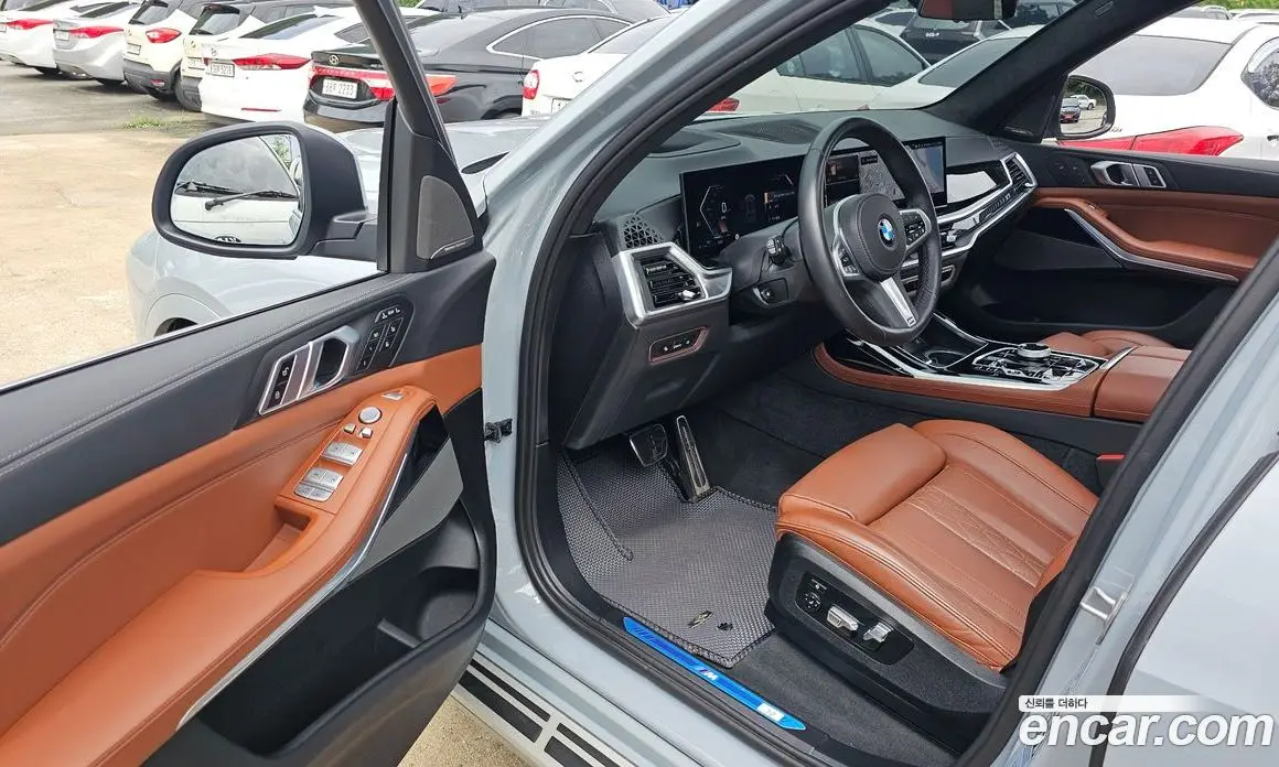 BMW X7 2024 3.0 автомат (гидро), фото 13