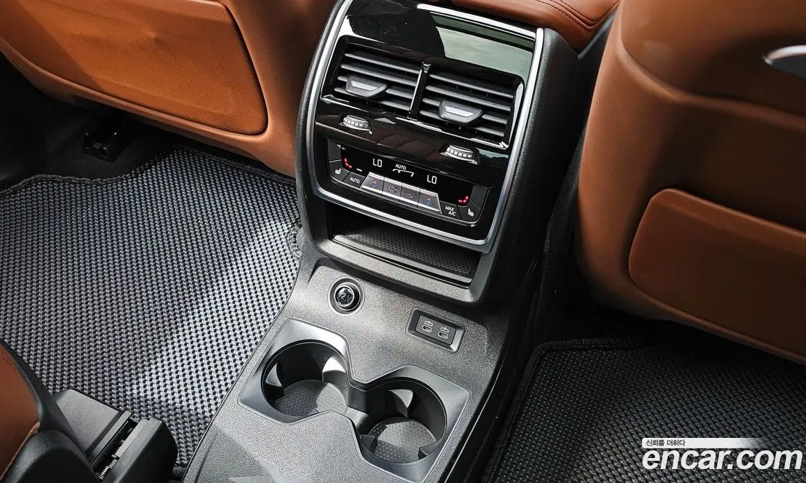 BMW X7 2024 3.0 автомат (гидро), фото 26