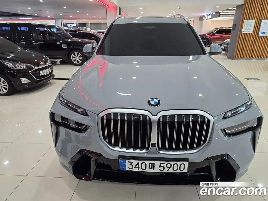 BMW X7 2025 3.0 автомат (гидро), фото 3