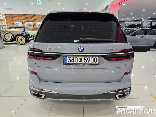 BMW X7 2025 3.0 автомат (гидро), миниатюра 4