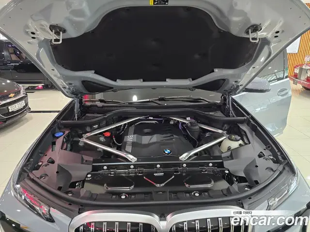 BMW X7 2025 3.0 автомат (гидро), миниатюра 6