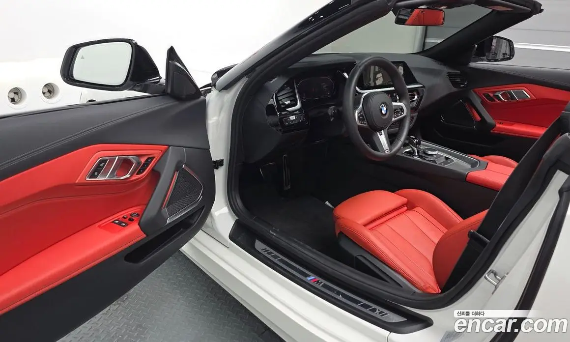BMW Z4 2024 2.0 автомат (гидро), фото 13