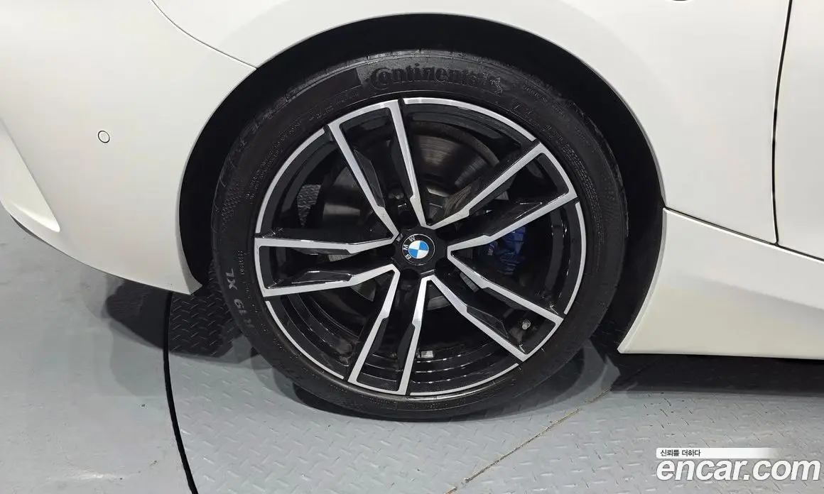 BMW Z4 2024 2.0 автомат (гидро), фото 5
