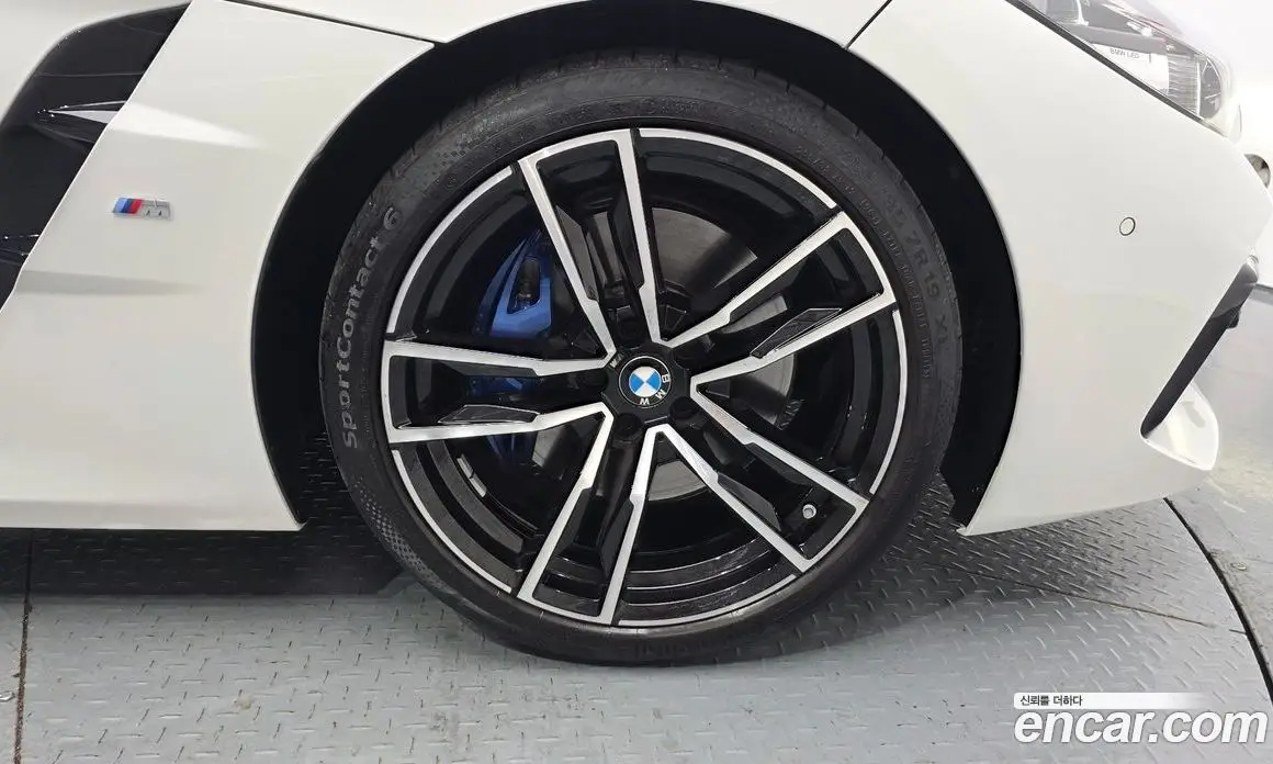 BMW Z4 2024 2.0 автомат (гидро), фото 7