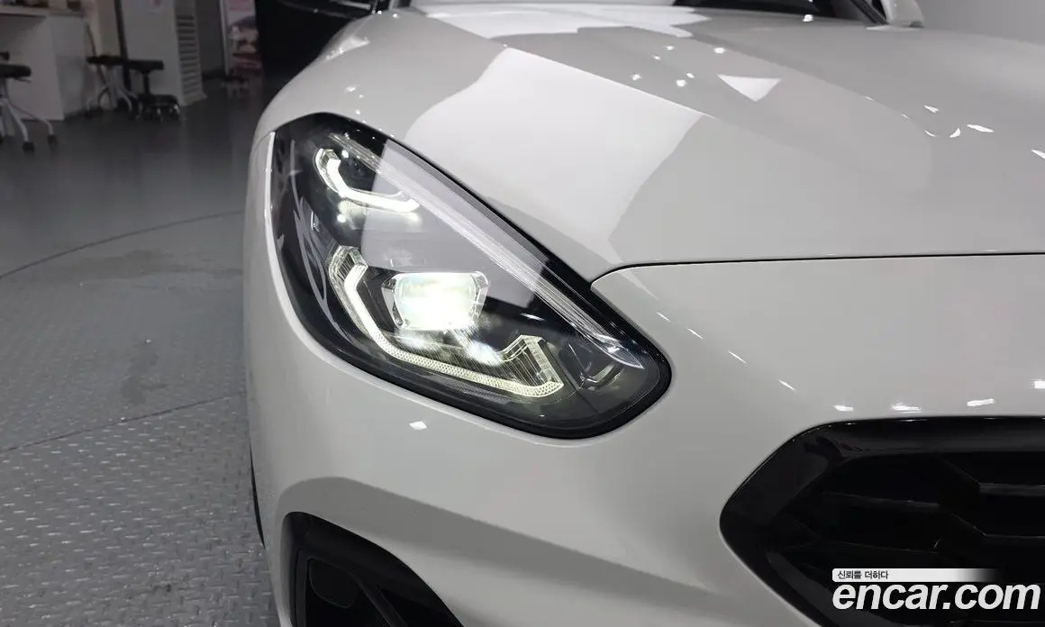 BMW Z4 2024 2.0 автомат (гидро), фото 8