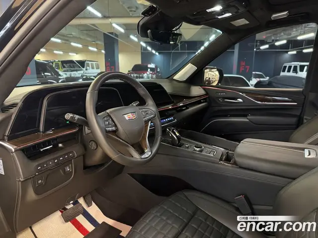 Cadillac Escalade 2023 6.2 автомат (гидро), миниатюра 12