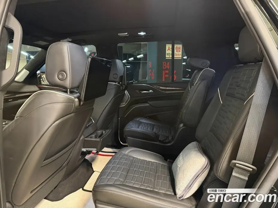 Cadillac Escalade 2023 6.2 автомат (гидро), фото 15