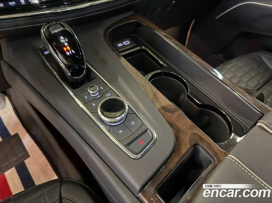 Cadillac Escalade 2023 6.2 автомат (гидро), фото 17