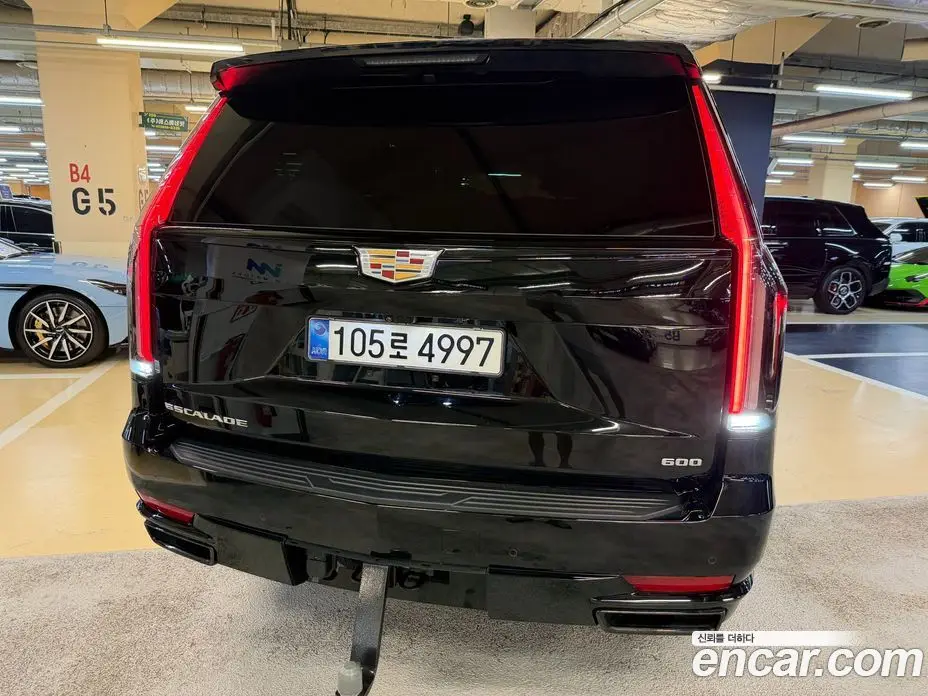 Cadillac Escalade 2023 6.2 автомат (гидро), фото 6