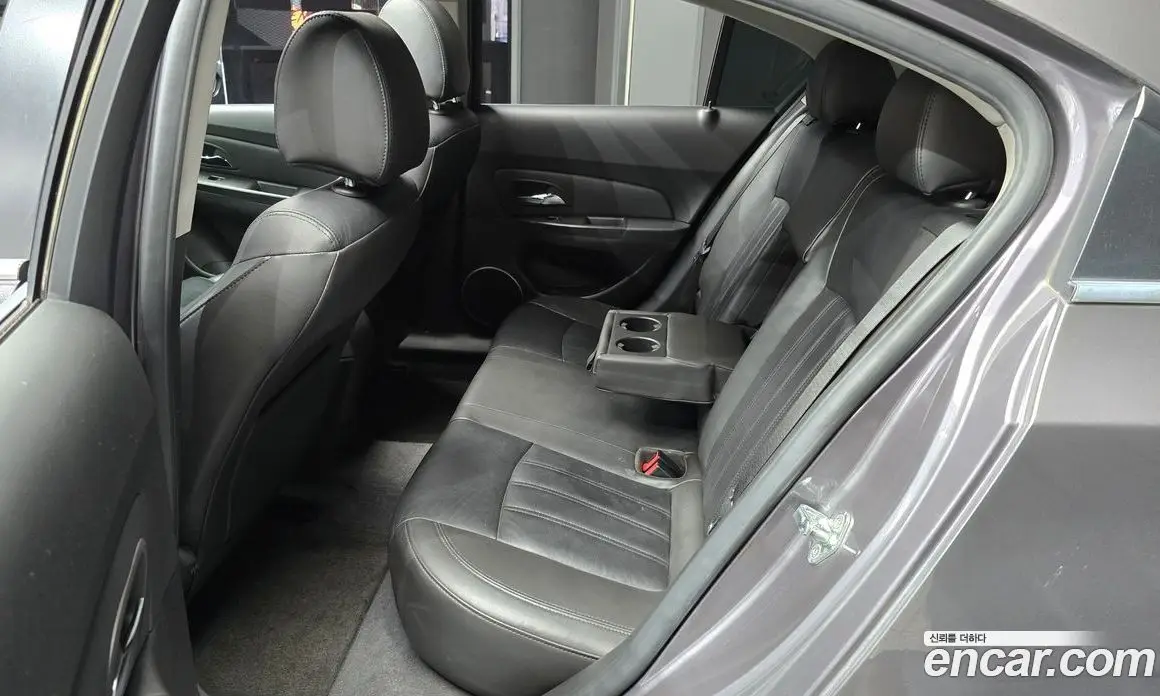 Chevrolet Cruze 2011 1.8 автомат (гидро), фото 12