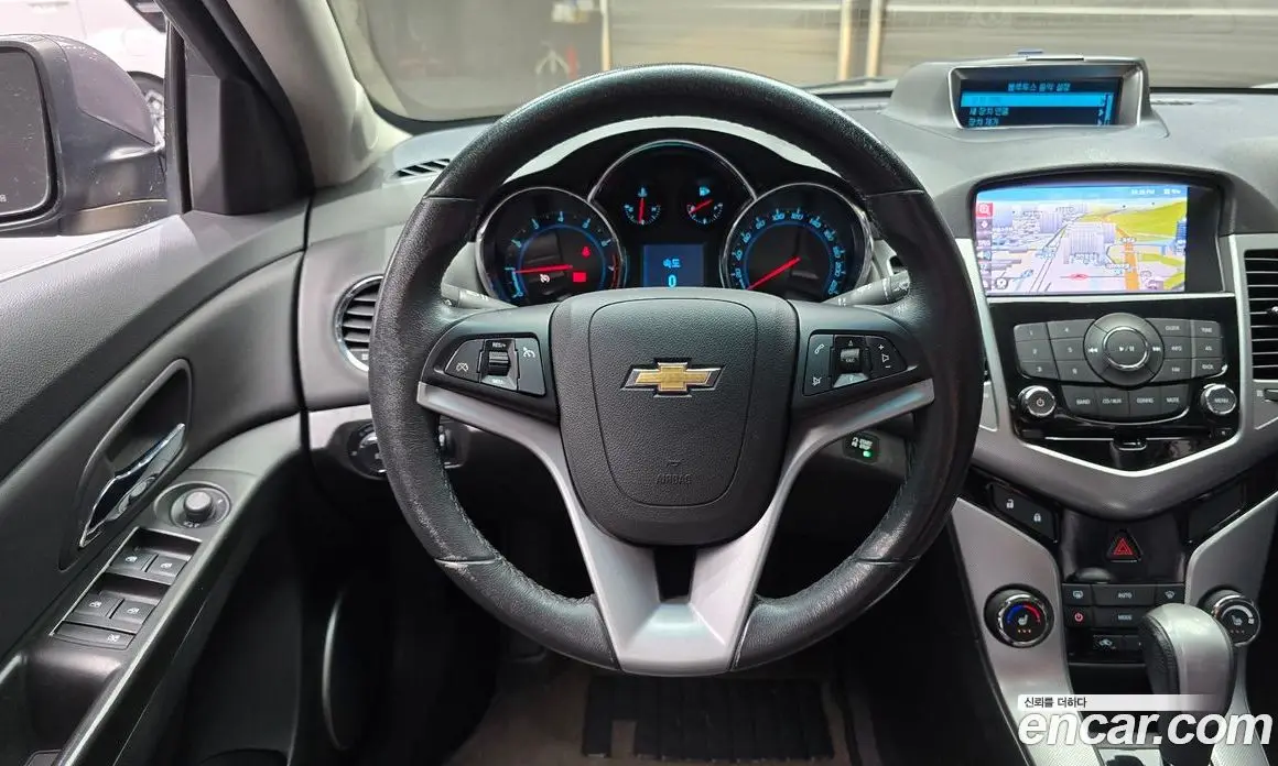 Chevrolet Cruze 2011 1.8 автомат (гидро), фото 13