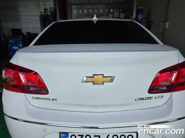 Chevrolet Cruze 2016 1.6 автомат (гидро), миниатюра 3