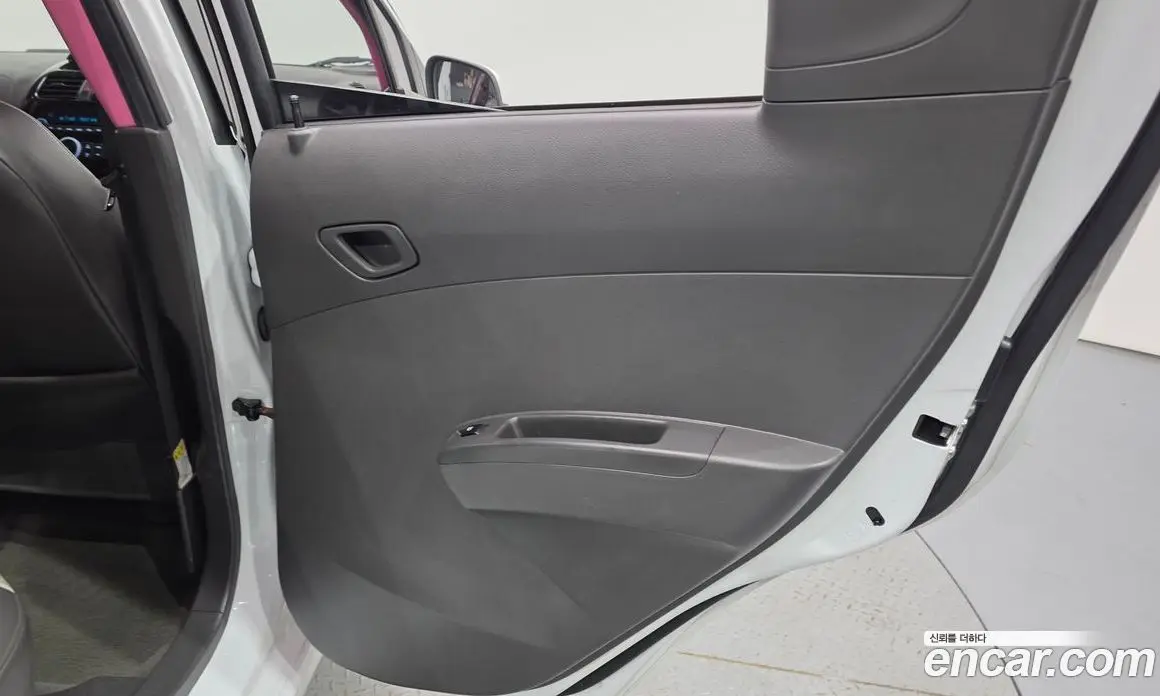 Chevrolet Spark 2012 1.0 автомат (гидро), фото 15