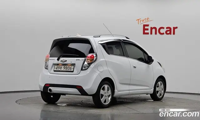 Chevrolet Spark 2012 1.0 автомат (гидро), миниатюра 1