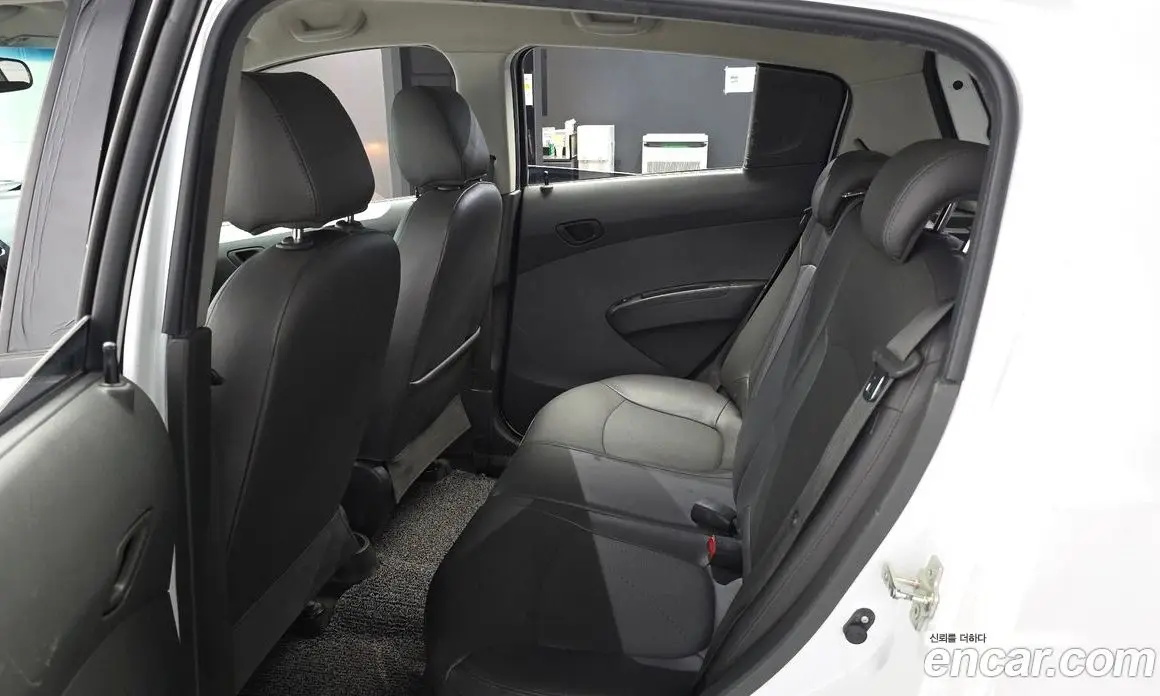 Chevrolet Spark 2014 1.0 автомат (гидро), фото 17