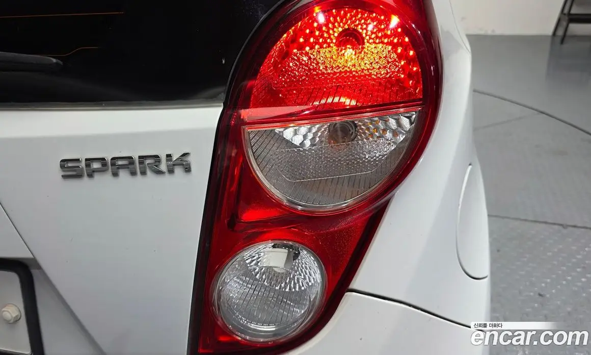 Chevrolet Spark 2014 1.0 автомат (гидро), фото 9