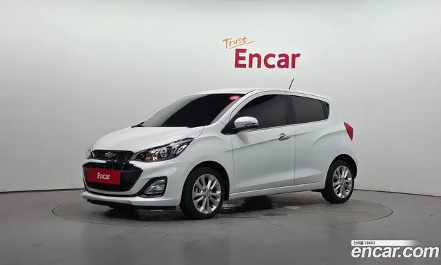 Chevrolet Spark 2018 1.0 автомат (гидро), миниатюра 1
