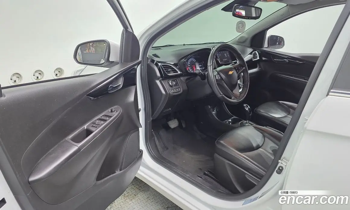 Chevrolet Spark 2018 1.0 автомат (гидро), фото 13