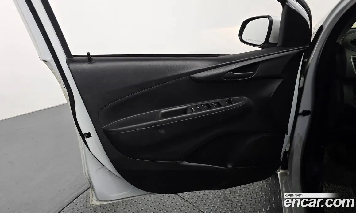 Chevrolet Spark 2020 1.0 автомат (гидро), фото 14