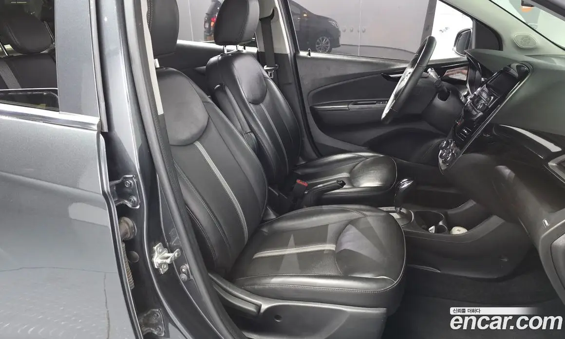 Chevrolet Spark 2022 1.0 автомат (гидро), фото 18
