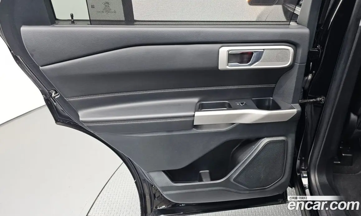 Ford Explorer 2022 2.3 автомат (гидро), фото 15