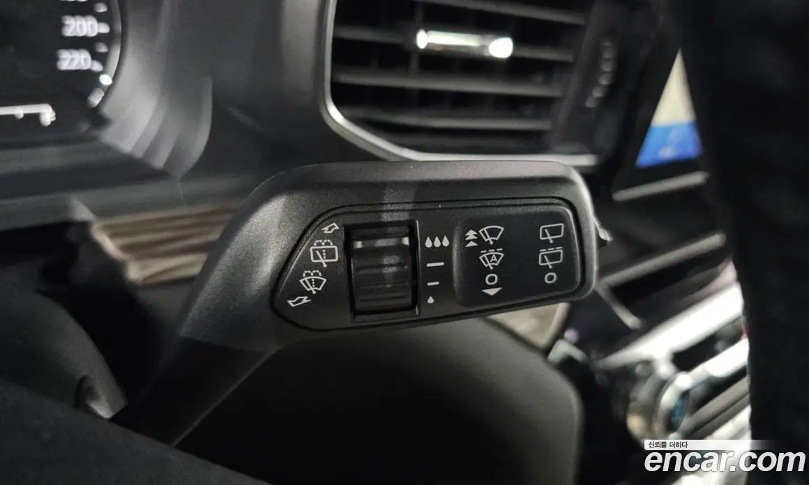 Ford Explorer 2022 2.3 автомат (гидро), фото 34