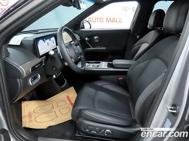 Genesis GV60 2022 0.1 автомат (гидро), миниатюра 6