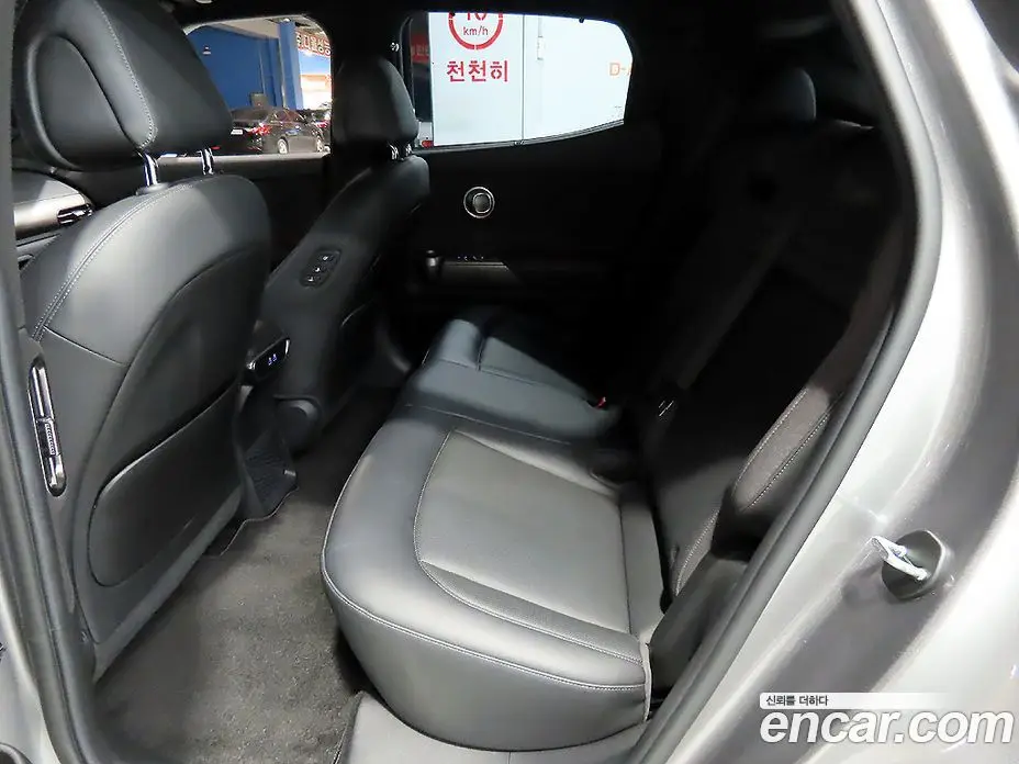Genesis GV60 2022 0.1 автомат (гидро), фото 7