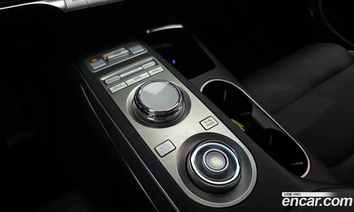 Genesis GV70 2022 0.1 автомат (гидро), фото 12