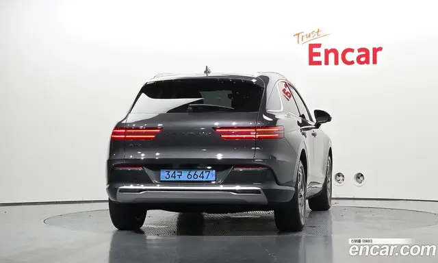 Genesis GV70 2022 0.1 автомат (гидро), миниатюра 4