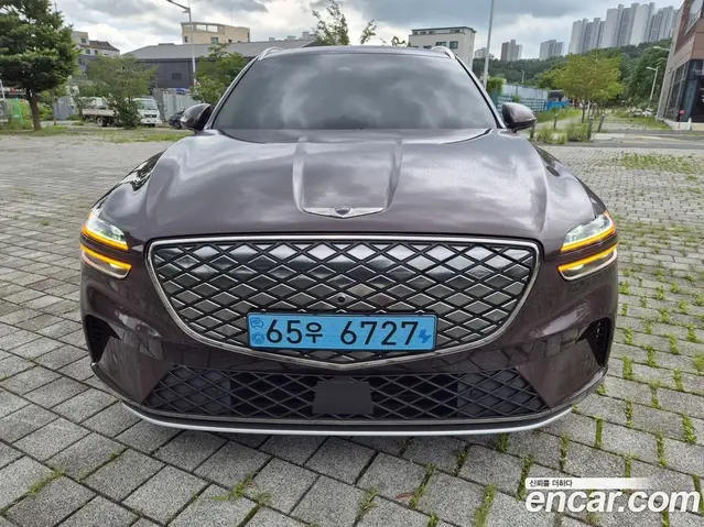 Genesis GV70 2022 0.1 автомат (гидро), миниатюра 1