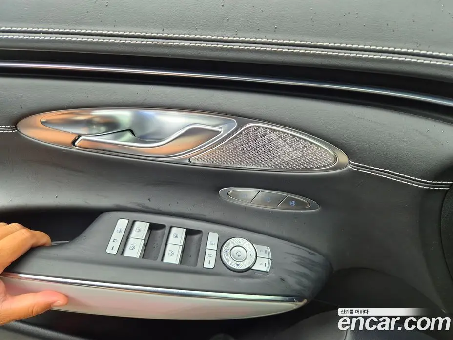 Genesis GV70 2022 0.1 автомат (гидро), фото 15