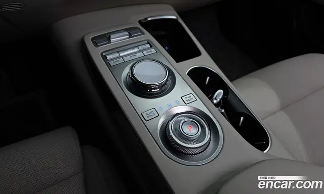 Genesis GV70 2023 2.5 автомат (гидро), миниатюра 11