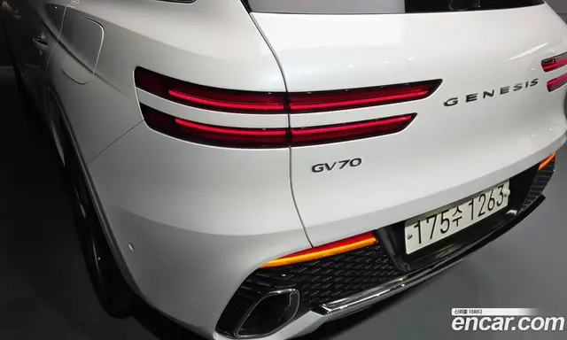 Genesis GV70 2023 2.5 автомат (гидро), миниатюра 8